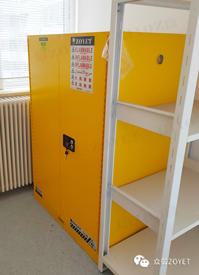 防爆柜存放危险化学品量(图1) 防爆柜