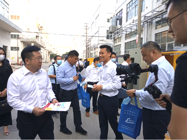 国务院安委办来锡调研新型安全风险管控工作(图8) 国务院安委办来锡调研新型安全风险管控工作(图8)