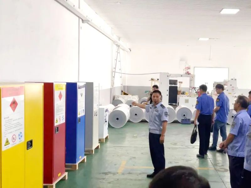 国务院安委办来锡调研新型安全风险管控工作(图12) 国务院安委办来锡调研新型安全风险管控工作(图12)